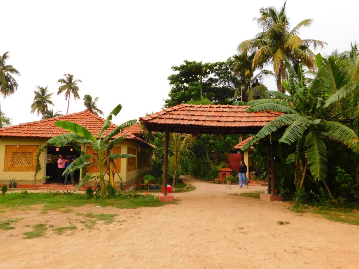 Hotel Gram Bangla Retreat Calcuta Exterior foto