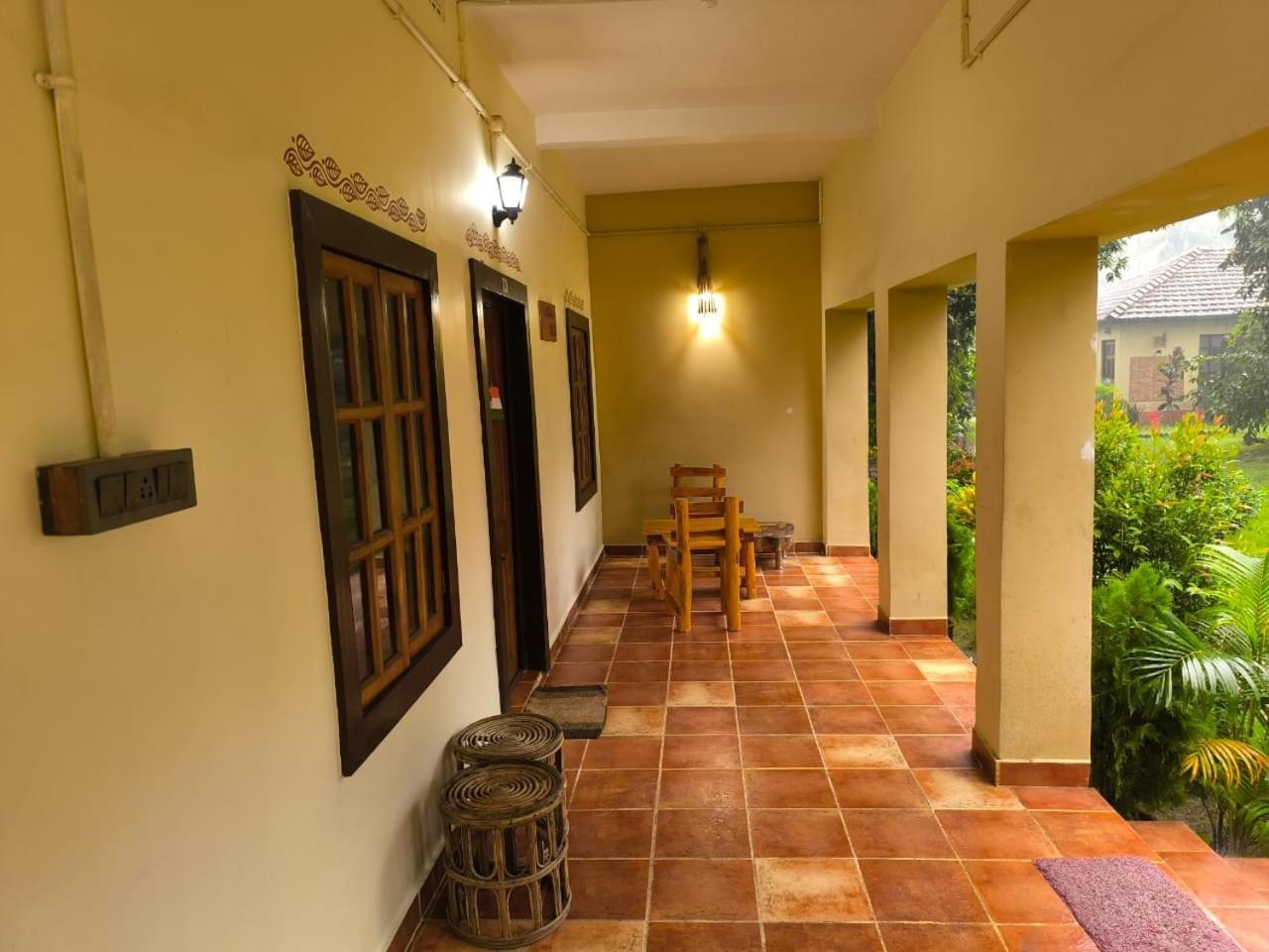 Hotel Gram Bangla Retreat Calcuta Exterior foto